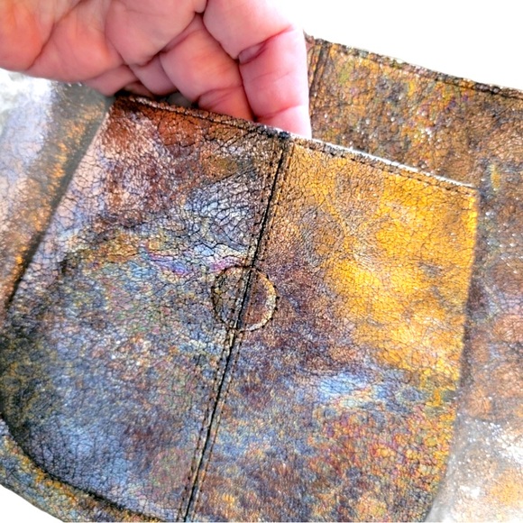 LODIS METALLIC LEATHER CROSSBODY BAG - Picture 5 of 6